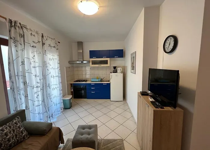 Konukevi Karevic Hvar Town